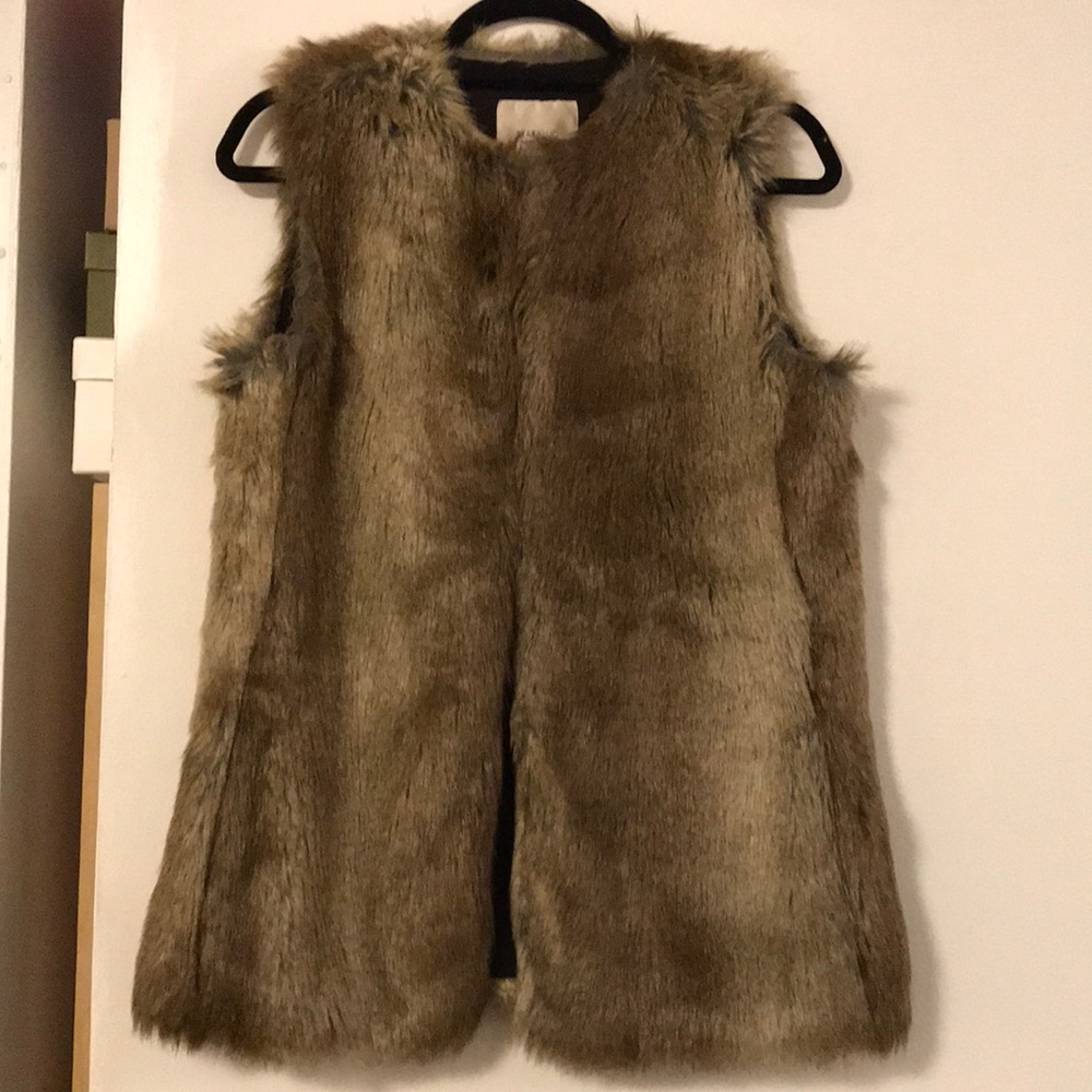 Zara faux fur vest - Size S